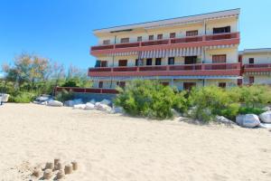 Rif. Fg1 - Marinas Club 7B