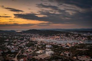 Villa Stina Jezera, Murter