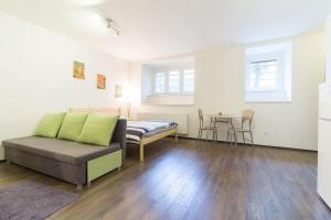 Cozy basement flat, SkyShowtime, 3 minutes to center