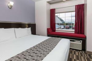 King Studio Suite - Non-Smoking room in Microtel Inn & Suites by Wyndham Oklahoma City Airport