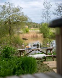 Lakeside Eco Lodge- Heron
