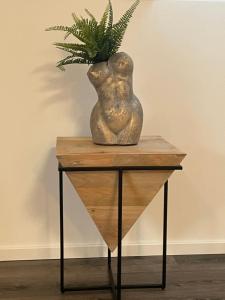 Sorinas Home WB16 Top 8