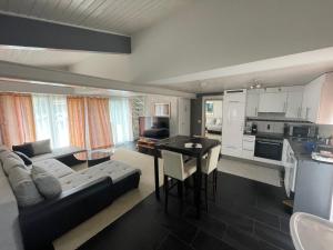 Appartements Super appart piscine proche Geneve : photos des chambres