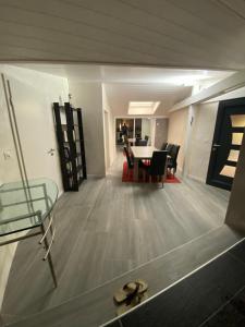 Appartements Super appart piscine proche Geneve : photos des chambres