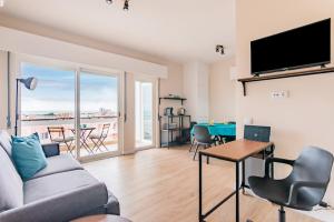 Cascais Sunny with Ocean Views