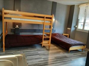 Hotels Hotel de La Vallee : photos des chambres