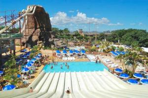 Piazza e acesso GRATUITO ao Clube ACQUA PARK Diroma