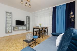 Family Apartment Bogatyńska Bemowo by Renters