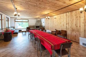 Guest Houses Apriltsi