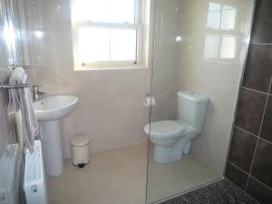 Derryleigh House Boherbue by Trident Holiday Homes