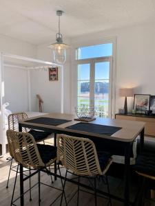 Appartements Studio lumineux sur balcon avec vue mer et plage : photos des chambres