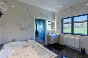 B&B / Chambres d'hotes Domaine du Grand Bec : photos des chambres