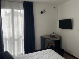 Hotels Logis Hotel De La Clape : photos des chambres