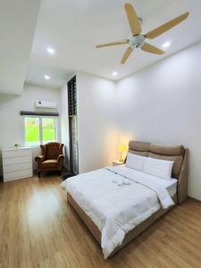 Ipoh Lake View Cozy Home Big House