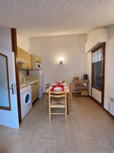 Appartements Lovely studio apartment in Les Contamines-Montjoie : Appartement 1 Chambre