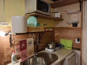 Cubby center wifi work study rest