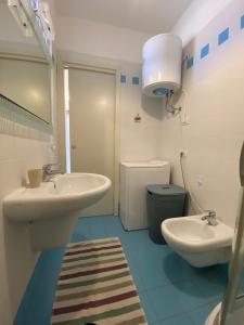 SAGGI - 3 posti letto sul mare con posto auto