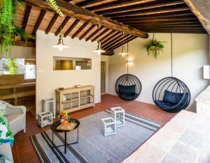 Casa allErta, villa with private pool