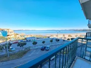 Primera línea Patos, Nigrán. - Pajón