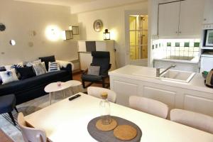 Maisons de vacances Nice 55m in residence with pool and garden ! : photos des chambres