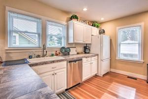 Central Eugene House with Updated Interior and Yard!