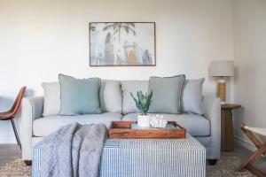 9 Palms Boutique Condos