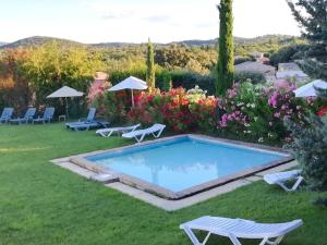 Appartements Provence Ventoux. Studio panoramique avec piscine : photos des chambres