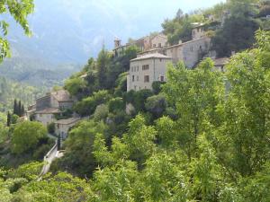 Appartements Mont-Ventoux, Provence, Appartement avec vue panoramique et piscine : photos des chambres