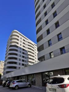 Sun Towers EXspanse apartament 3 pokoje z parkingiem i tarasem