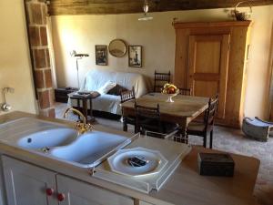 B&B / Chambres d'hotes Marguerite's Ferme rustique : photos des chambres