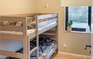 Cozy Home In Jämjö With Jacuzzi