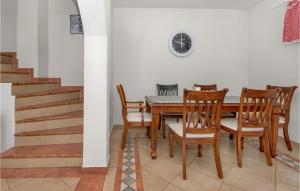 Beautiful Home In Dramalj With 5 Bedrooms, Wifi And Outdoor Swimming Pool