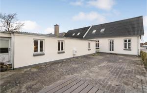 3 Bedroom Beautiful Home In Bryrup