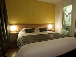 Hotels Hotel le Grillon : photos des chambres
