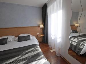 Hotels Hotel le Grillon : photos des chambres