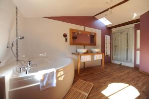 Hotels Logis Hotel Chateau De Palaja : Suite 2 Chambres