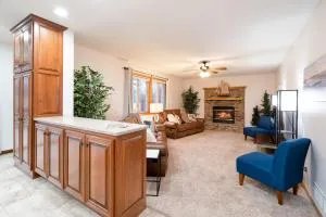 Lakeside Park Escape - 库恩拉匹兹