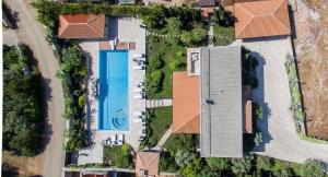 Family friendly apartments with a swimming pool Murter - 20819