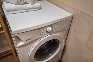 Family-friendly apartments with swimming pool Sveti Filip i Jakov, Biograd - 20861