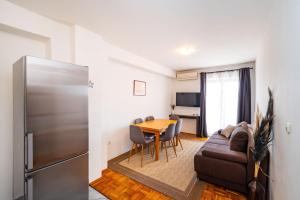 Family-friendly apartments with swimming pool Sveti Filip i Jakov, Biograd - 20861