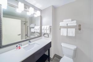 Queen Room with Two Queen Beds - Non-Smoking room in Days Inn & Suites by Wyndham San Antonio near AT&T Center