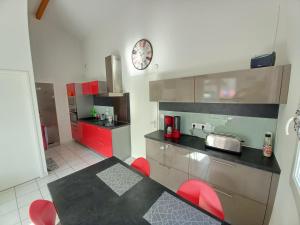 Maison à 150m de la Plage avec Piscine, Jardin et WIFI – Bretignolles-sur-Mer - FR-1-231-251