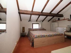 Saint Cyprien : T2 Mezzanine avec Garage - Animaux admis - FR-1-309-353