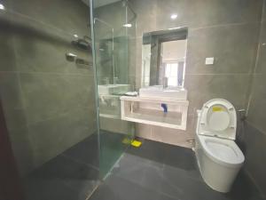 Alms 2 BedRoom Apartment at Sunrise City District 7