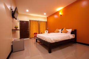 โรงแรมบ้านมะกรูด Baan Ma Grood Hotel