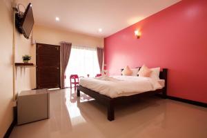 โรงแรมบ้านมะกรูด Baan Ma Grood Hotel