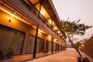 โรงแรมบ้านมะกรูด Baan Ma Grood Hotel