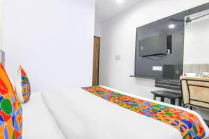 FabHotel Golden Gate I