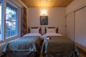 StayVista at Destine Cottage with Complimentary Breakfast