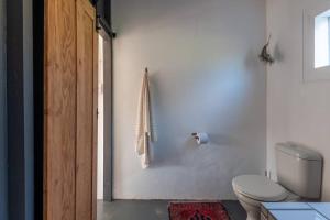 Farmstay at the Goat Shed Cottage, Spinlea Farm